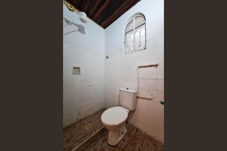 Casa para alugar com 360m², 6 quartos e 10 vagasBanheiro de serviço