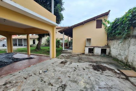 Casa para alugar com 360m², 6 quartos e 10 vagasQuintal