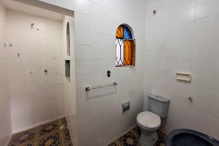 Casa para alugar com 360m², 6 quartos e 10 vagasBanheiro da Suíte 1