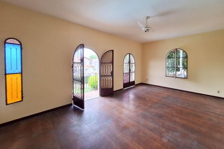 Casa para alugar com 360m², 6 quartos e 10 vagasSuíte 2