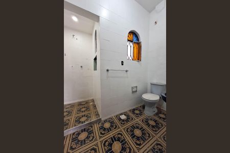 Casa para alugar com 360m², 6 quartos e 10 vagasBanheiro da Suíte 1