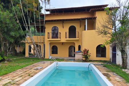 Casa para alugar com 360m², 6 quartos e 10 vagasQuintal