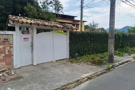Casa para alugar com 360m², 6 quartos e 10 vagasFachada