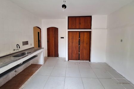 Casa para alugar com 360m², 6 quartos e 10 vagasCozinha