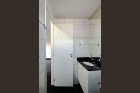 Apartamento para alugar com 49m², 2 quartos e 1 vaga Apartamento para alugar com 49m², 2 quartos e 1 vagaBanheiro