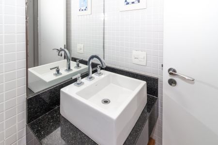 Apartamento à venda com 62m², 2 quartos e 1 vagaBanheiro da Suíte