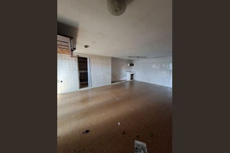 Casa à venda com 3 quartos, 300m² em Vila Formosa, São Paulo