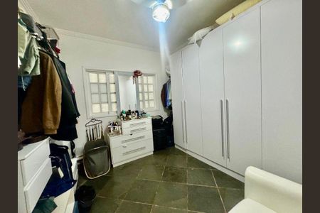 Casa à venda com 4 quartos, 140m² em Várzea das Moças, Niterói