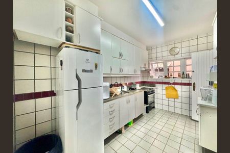 Casa à venda com 4 quartos, 140m² em Várzea das Moças, Niterói