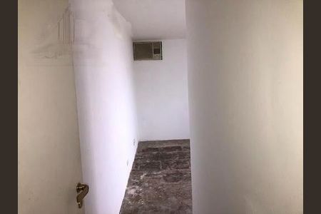 Casa à venda com 240m², 4 quartos e 4 vagas