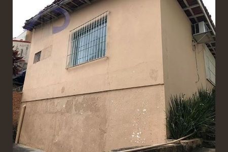 Casa à venda com 240m², 4 quartos e 4 vagas