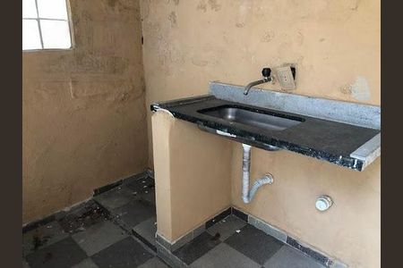 Casa à venda com 240m², 4 quartos e 4 vagas