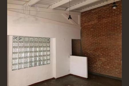 Casa à venda com 240m², 4 quartos e 4 vagas