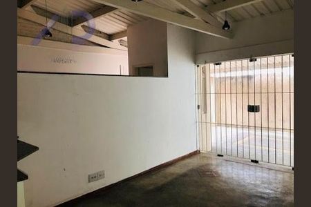 Casa à venda com 240m², 4 quartos e 4 vagas