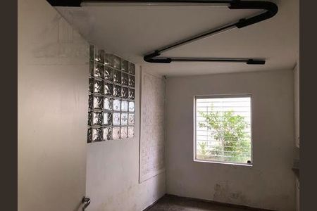 Casa à venda com 240m², 4 quartos e 4 vagas