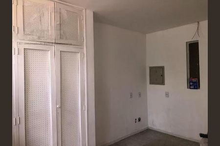 Casa à venda com 240m², 4 quartos e 4 vagas
