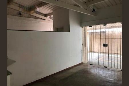 Casa à venda com 4 quartos, 240m² em Bosque da Saúde, São Paulo