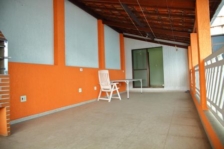 Casa à venda com 100m², 4 quartos e 1 vagaÁrea Gourmet / Churrasqueira 