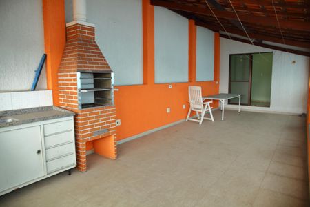 Casa à venda com 100m², 4 quartos e 1 vagaÁrea Gourmet / Churrasqueira 