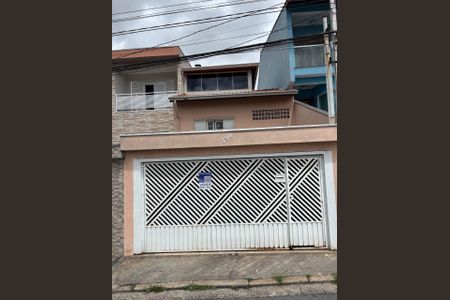 Casa à venda com 100m², 4 quartos e 1 vaga Casa à venda com 100m², 4 quartos e 1 vagaFachada