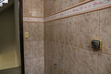 Casa para alugar com 300m², 3 quartos e 2 vagas Casa para alugar com 300m², 3 quartos e 2 vagasBanheiro - 2º Pavimento