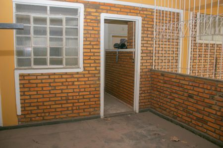 Casa à venda com 364m², 5 quartos e 3 vagas Casa à venda com 364m², 5 quartos e 3 vagasÁrea externa