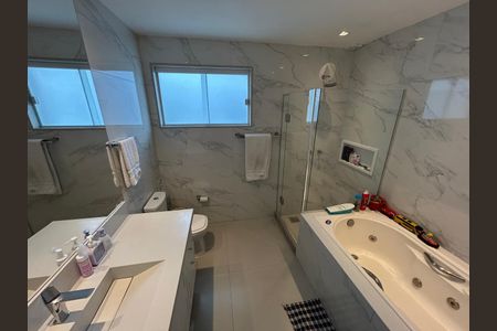 Casa à venda com 4 quartos, 232m² em Recreio dos Bandeirantes, Rio de Janeiro