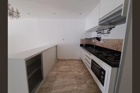 Casa à venda com 112m², 3 quartos e 2 vagas Casa à venda com 112m², 3 quartos e 2 vagasCozinha