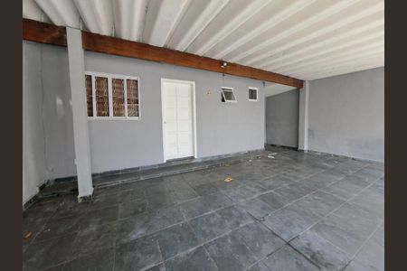 Casa à venda com 112m², 3 quartos e 2 vagas Casa à venda com 112m², 3 quartos e 2 vagasGaragem
