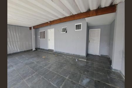 Casa à venda com 112m², 3 quartos e 2 vagas Casa à venda com 112m², 3 quartos e 2 vagasGaragem