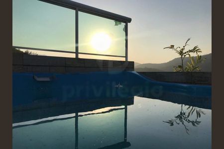 Casa à venda com 285m², 4 quartos e 1 vaga