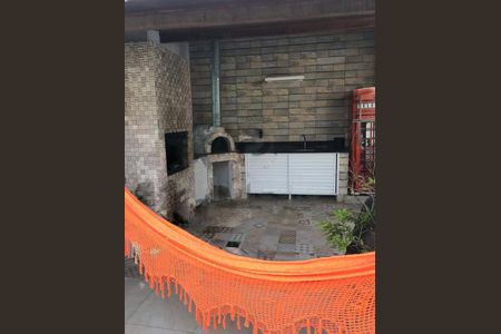 Casa à venda com 285m², 4 quartos e 1 vaga