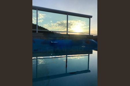 Casa à venda com 285m², 4 quartos e 1 vaga