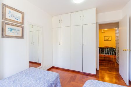 Apartamento para alugar com 74m², 2 quartos e 1 vagaQuarto 1