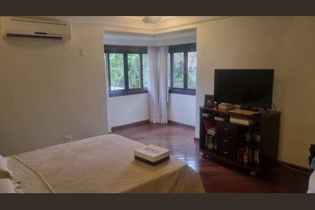 Casa à venda com 3 quartos, 425m² em Itaipu, Niterói