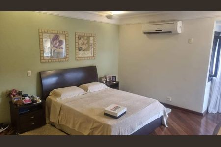 Casa à venda com 3 quartos, 425m² em Itaipu, Niterói