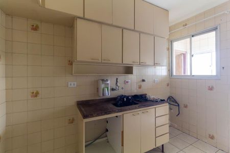 Apartamento para alugar com 146m², 4 quartos e 1 vaga
