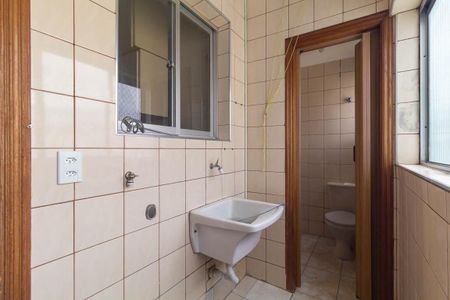 Apartamento para alugar com 146m², 4 quartos e 1 vaga