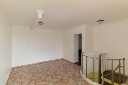 Apartamento para alugar com 146m², 4 quartos e 1 vaga