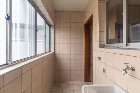 Apartamento para alugar com 146m², 4 quartos e 1 vaga