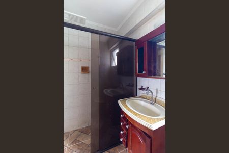 Apartamento para alugar com 146m², 4 quartos e 1 vaga