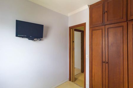 Apartamento para alugar com 146m², 4 quartos e 1 vaga