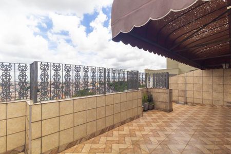 Apartamento para alugar com 146m², 4 quartos e 1 vaga