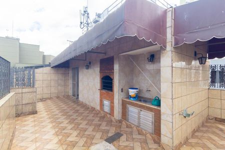 Apartamento para alugar com 146m², 4 quartos e 1 vaga