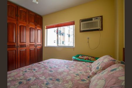 Apartamento à venda com 110m², 3 quartos e 2 vagas Apartamento à venda com 110m², 3 quartos e 2 vagasSuíte