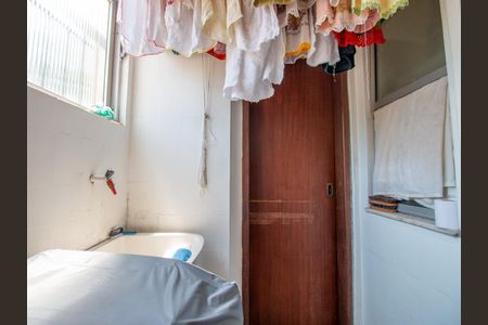 Apartamento à venda com 110m², 3 quartos e 2 vagas Apartamento à venda com 110m², 3 quartos e 2 vagasÁrea de Serviço