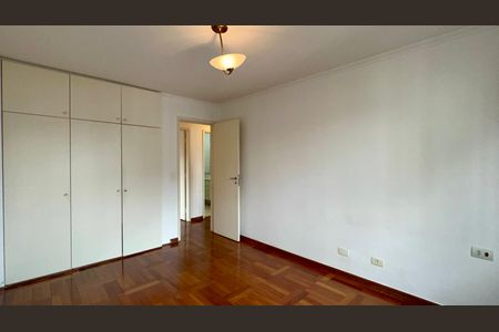 Apartamento à venda com 118m², 3 quartos e 1 vagaQuarto 2