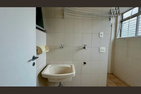 Apartamento à venda com 118m², 3 quartos e 1 vagaÁrea de Serviço