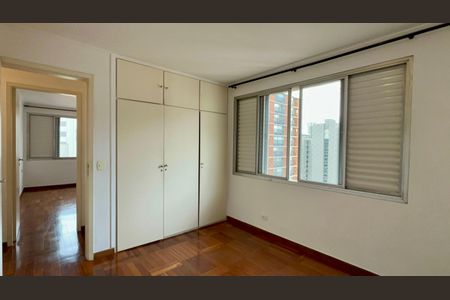 Apartamento à venda com 118m², 3 quartos e 1 vagaQuarto 3