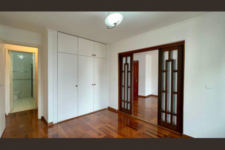 Apartamento à venda com 118m², 3 quartos e 1 vagaSala / Quarto 